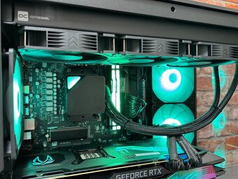 Ryzen 7 7800X3D\32GB\RTX 3080Ti\SSD\1000W Zdroj - 7