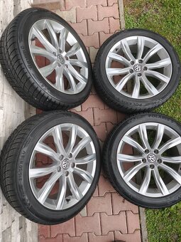 Volkswagen r18 - 7