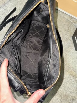 Kožená kabelka Michael Kors - 7