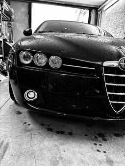 Predám alfa romeo 159 2.4 jtdm 147 kw - 7