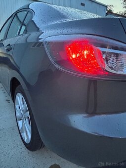 Mazda 3 - 7