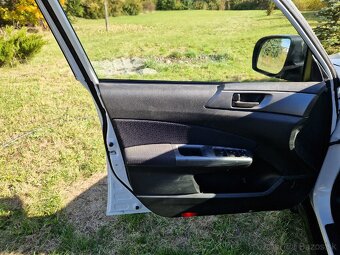 Rozpredam Subaru Forester 2.0D rv 2011 - 7