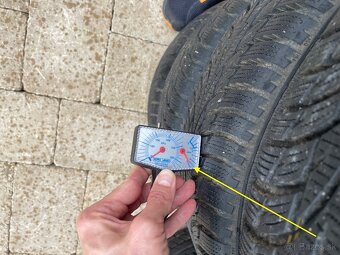 Letne Gumy 185/65 R15 a disky 4x114.3, 6Jx15 ET45 - 7