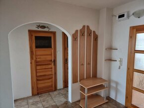 Na predaj 3-izbový byt s lodžiou Levoča, sídlisko Západ, v t - 7