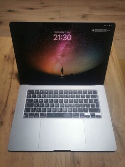 Macbook Air 15“ M3 24GB / 512GB - 7