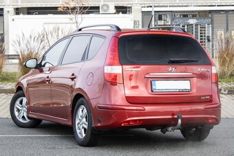 Hyundai i30 CW 80kW (2011) - 7