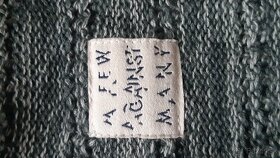 Zaujímavý pánsky sveter KHUJO - M - 7