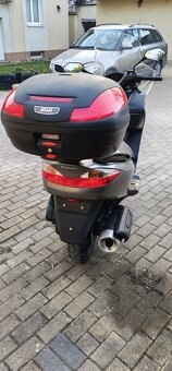 Suzuki Burgman 200 - 7