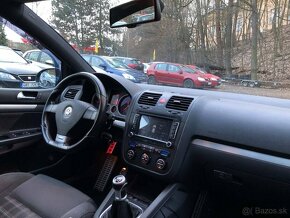 Volkswagen Golf GTI 2.0TFSI 147kw pano klima výhřev STK 9/25 - 7