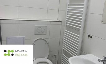 Obchodný priestor na prenájom o výmere 72 m2, Južná trieda 7 - 7