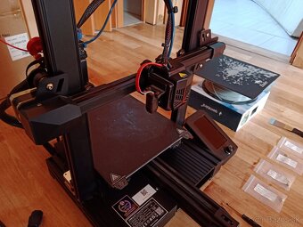 Creality Ender 3 V2 NEO + filament - 7