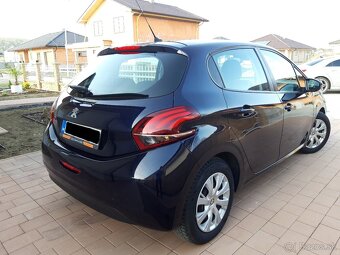 Peugeot 208 - 7