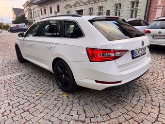 ŠKODA SUPERB III 2.0TDI 110kw COMBI - 7