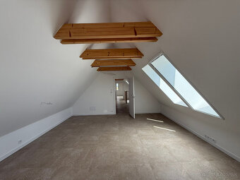 Na predaj 4-izbový dom / poschodový / vo vybavení ŠTANDARD - 7