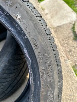 Michelin 235/45R19 - 7