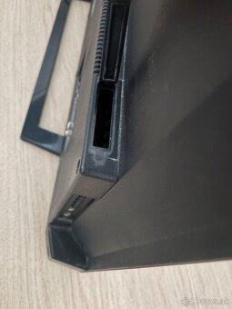 Televizor s ovladacom - Grunding - 7