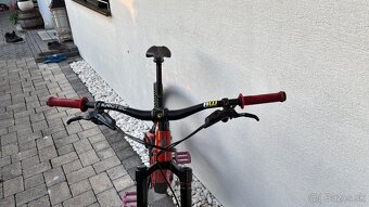 Predám Specialized enduro S3 carbon 2022 - 7