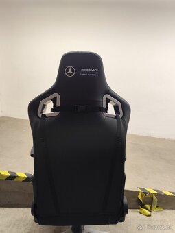 Herná stolička Noblechairs EPIC Mercedes - 7