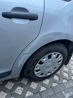 Citroën C4 1.4 16V - 7