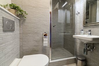 Priestranný 4-izb. mezonet 145m²,2 loggie–Zobor,NR - 7