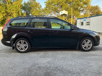 Predám Ford Focus Kombi 1.6 16V Trend - 7
