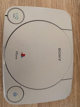 Playstation 2 + playstation 1 One - 7