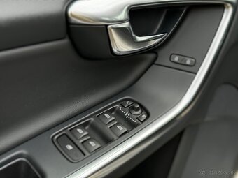 Volvo V60 D3 Cross Country 2.0D,Momentum,1Majiteľ - 7