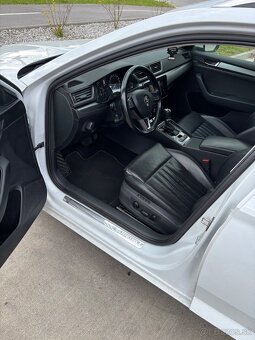 Škoda Superb Combi 2.0 TDI 4x4 - 7