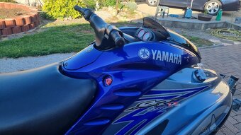 Yamaha GPR 1200 - 7