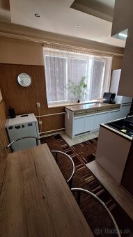 3 izbový byt, vlastné kúrenie, 2 kúpeľne, úplná rekonštrukci - 7