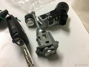 1k0905851B vw group Zámok spínacej skrinky peugeot citroen - 7