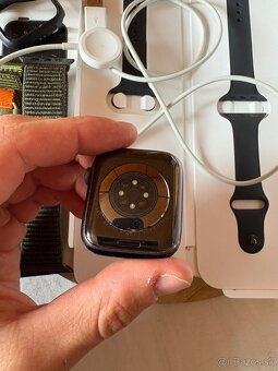 Apple Watch 6 series 44mm - 7