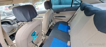 Hyundai Accent 1.4 benzín - 7
