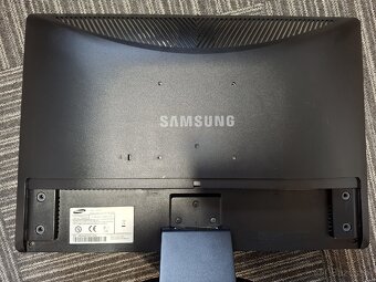 LCD monitor SAMSUNG GH22WS - 7