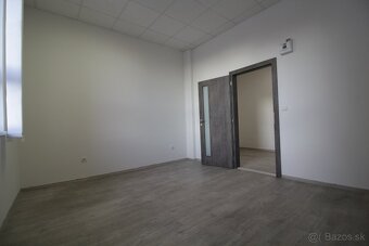 Kancelária 2 miestnosti + chodba (53m) - 7