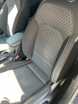 KIA CEED SW 1.4 T-GDi M6 GOLD r.v.:2019 - 7