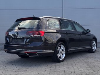 Volkswagen Passat Variant 2.0 TDI Elegance 4Motion DSG - 7