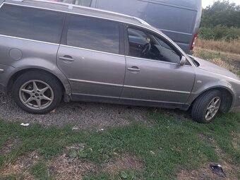 Rozpredám passat b5.5 1.9 96kw - 7
