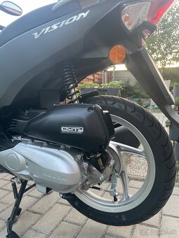 Honda Vision - 7