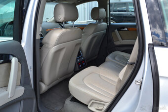 Audi Q7 - 7
