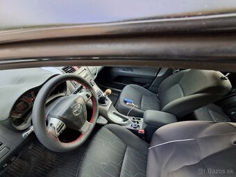 Toyota auris Rok2010 - 7