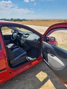 Renault clio - 7