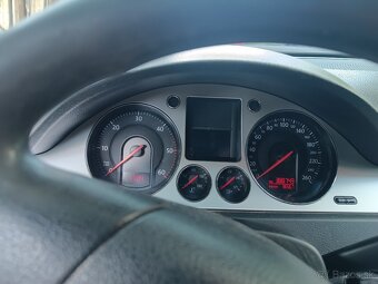 Passat B6 kombi 2.0 TDI 100 kW - 7