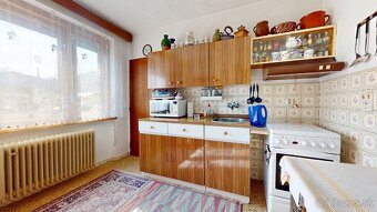 5-IZB. DOM - KRÁĽOVA LEHOTA - 7