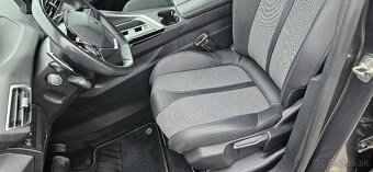 Predám Peugeot 5008 96kw benzín Allure AT, 7 miestne r.2023 - 7