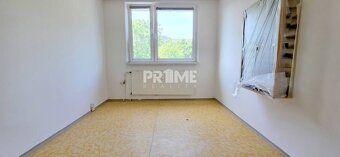SLNEČNÝ 3i BYT, 3 X SAMOST. IZBA, LOGGIA,Gessayova ulica, BA - 7