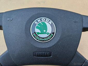 Škoda Fabia 1 gumový volant pekná štruktúra - 7