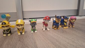 Nákladné auto, autá, figúrky - 7