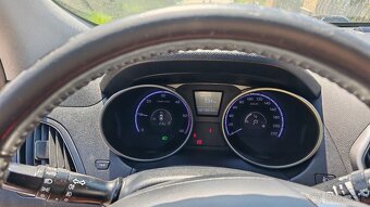 Hyundai ix35 2.0 CRDi, 4x4, Automat - 7