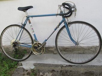 Predám starý bicykel Favorit. č.1 - 7